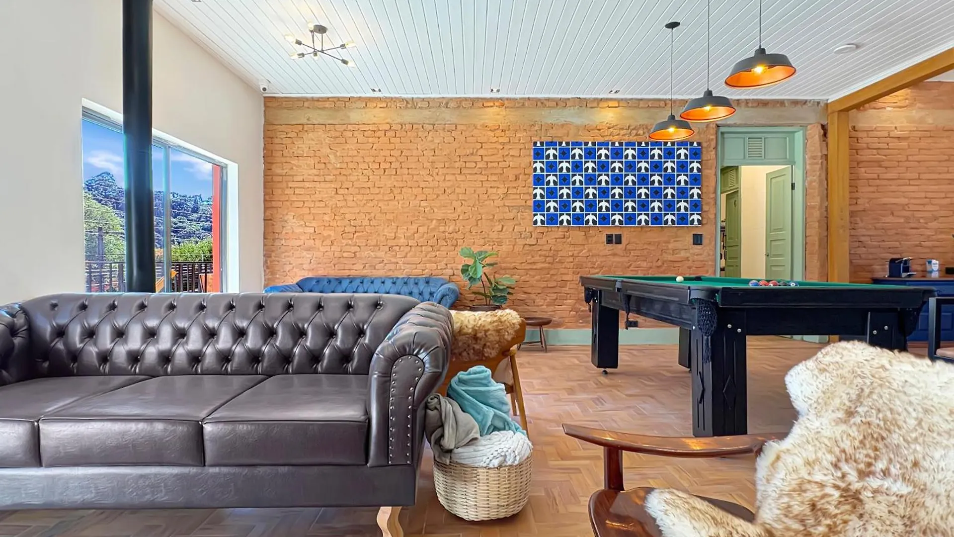 Apartment Shopping Center Fast Wifi Balcony Home Office